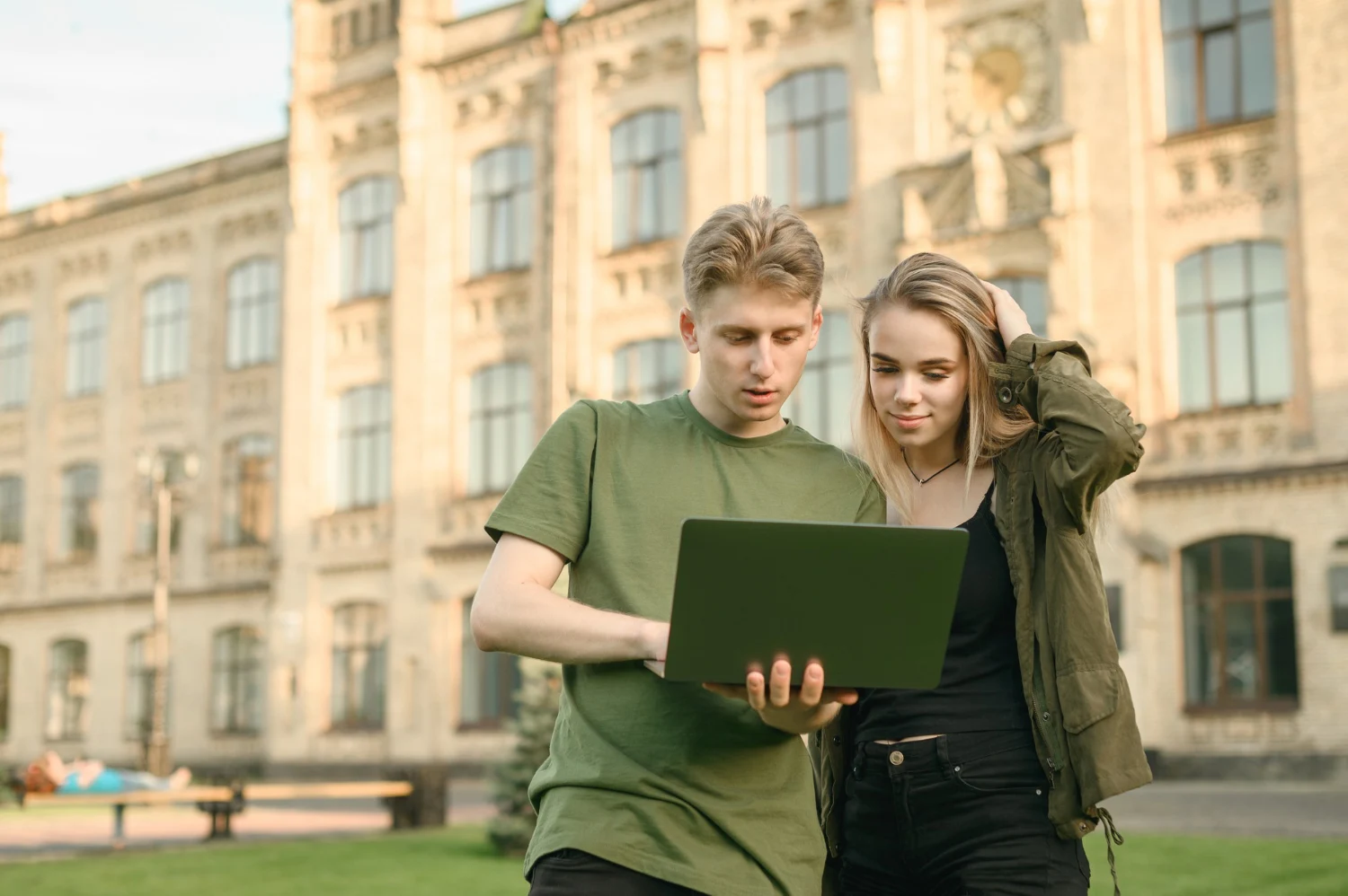 College vs University: What Is the Real Difference?